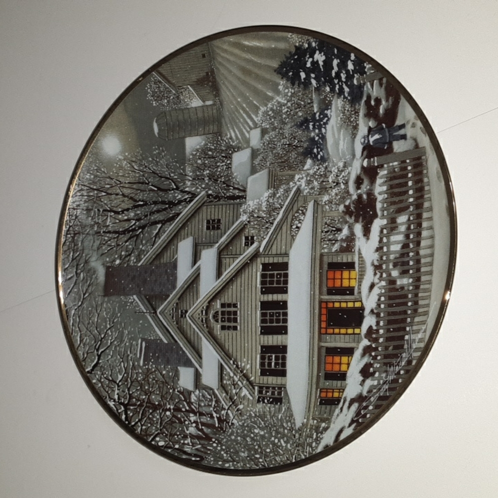 "Winter Home" Franklin Mint heirloom decorative plate by Paul Mac Williams.